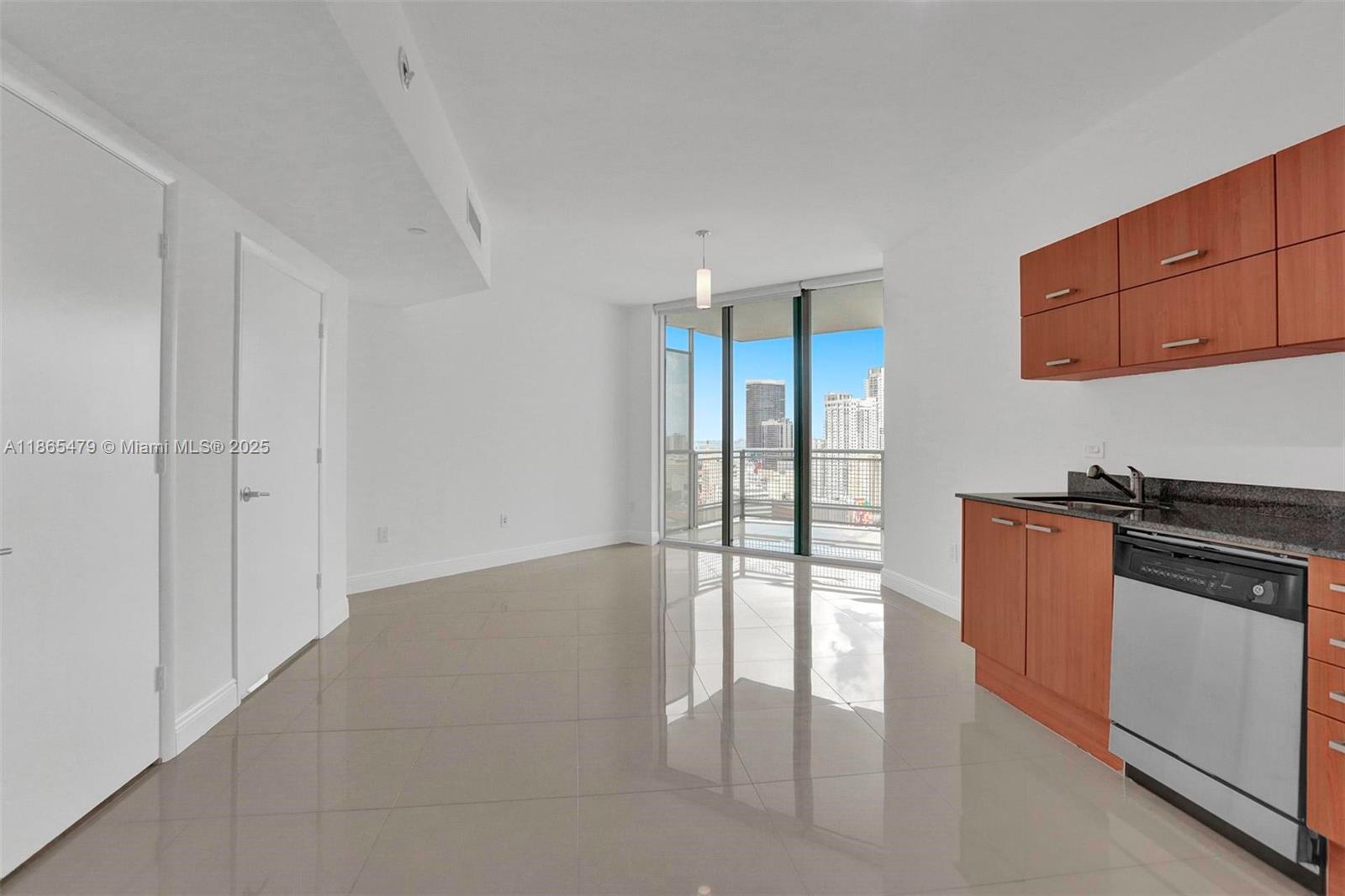 350 S Miami Ave 2911