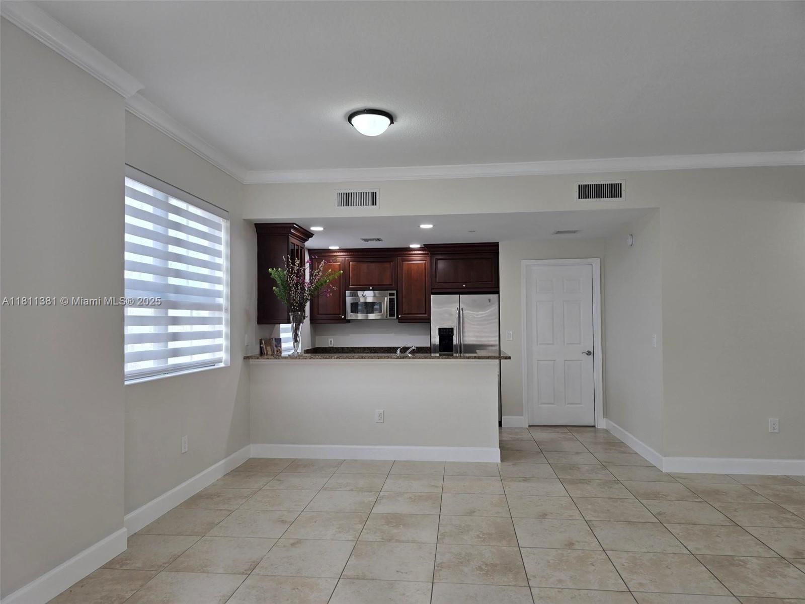 100 Andalusia Ave 712