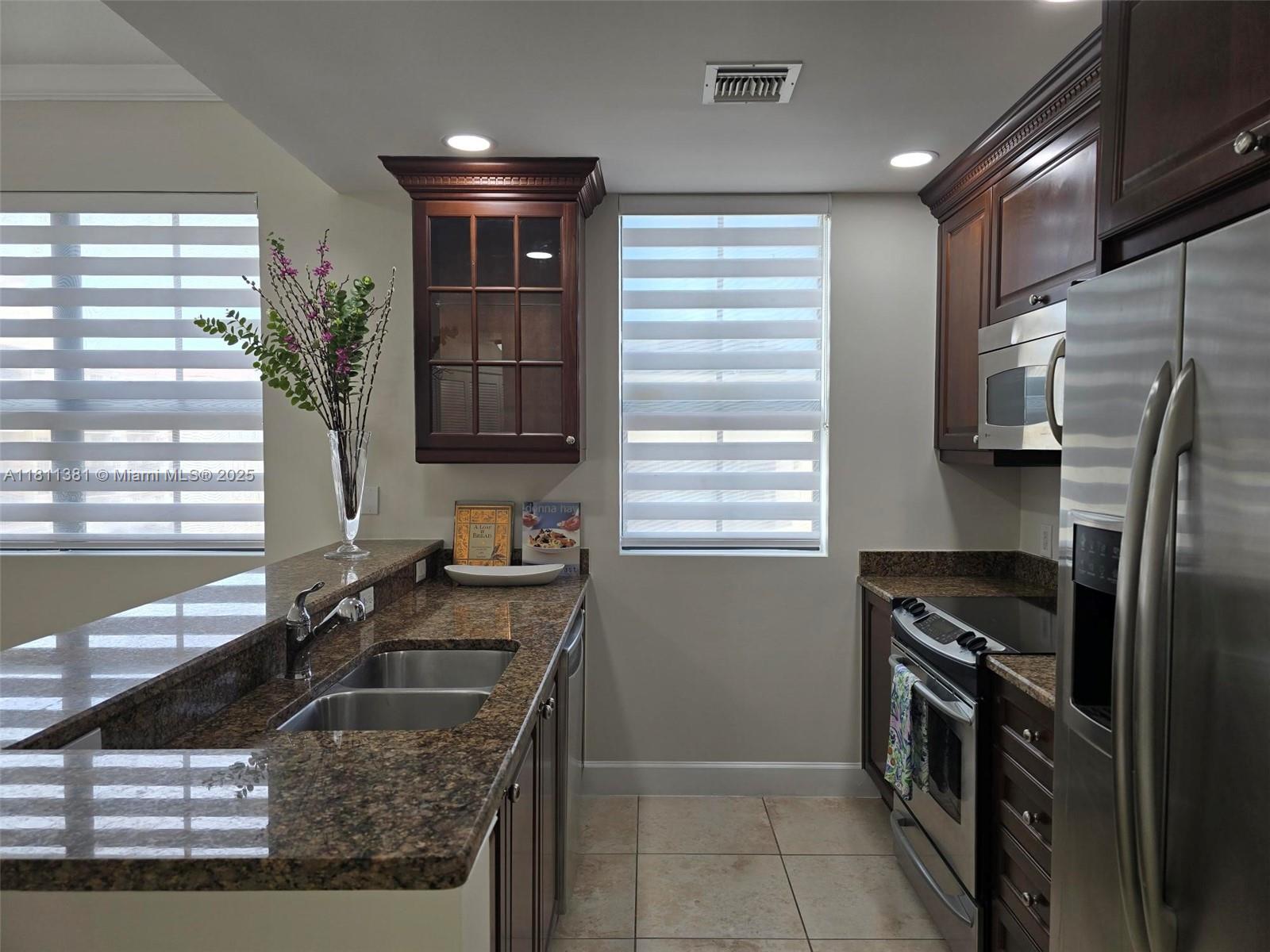 100 Andalusia Ave 712