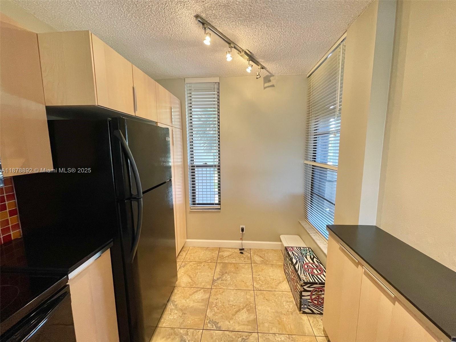 CORAL GATE III CONDO - Residential
