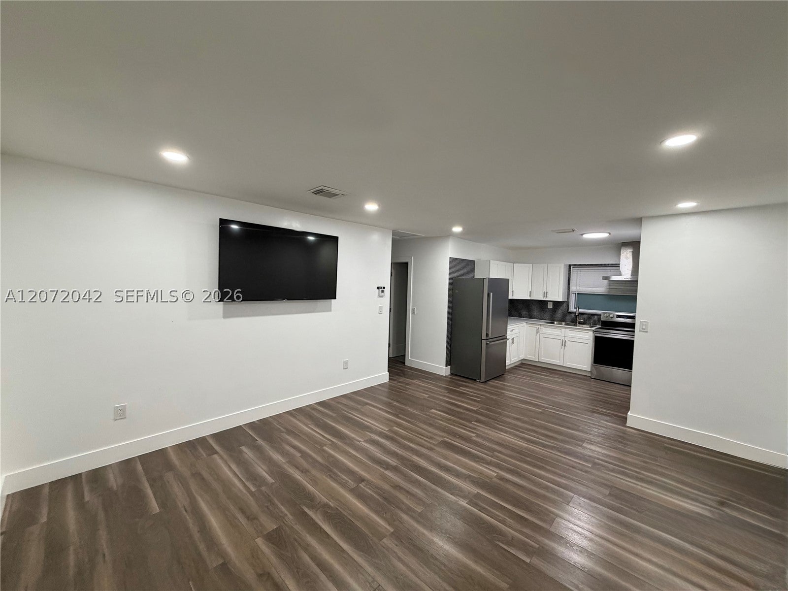 1500 SW 10th St Side