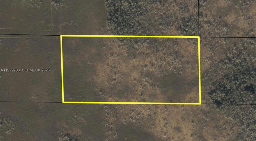 Prime location on a spacious piece of residential land, perfect for those seeking a peaceful and private oasis at Miami's Krome area. 5 acres for sale near the Miccosukee Bingo and Hotel