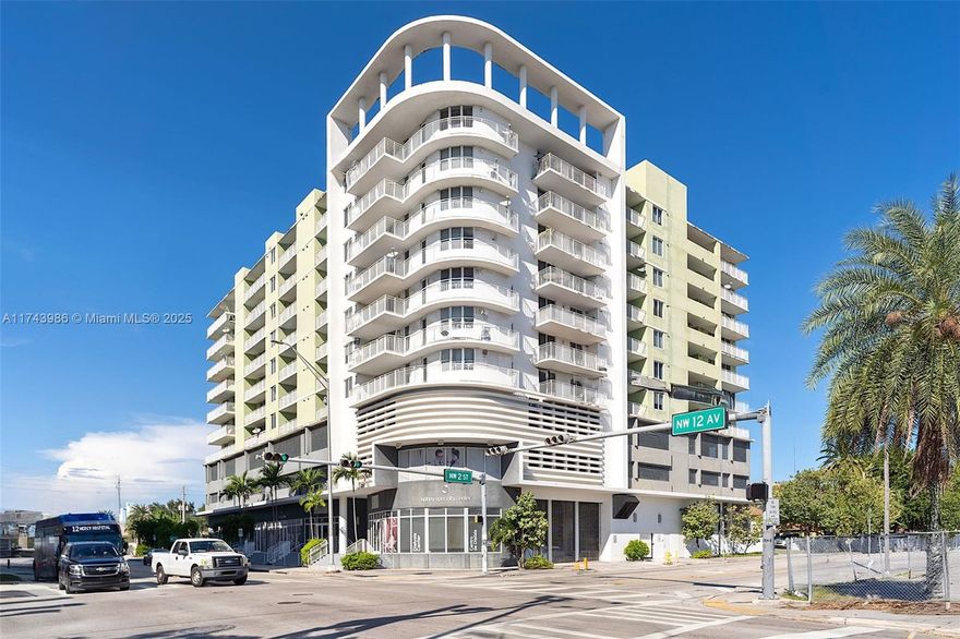 Beautiful remodeled 1-bed, 1-bathroom apartment in Miami. With: large balcony with unobstructed city views, ample kitchen w granite counters, modern faucets, washer/dryer and modern finishes. LARGE 4X8 storage steps away on same floor of apt! Prime location, close to dining, entertainment. Additional features: Freshly painted interior. Modern lighting fixtures. Easy access to: Class dining and entertainment options, cultural attractions and art galleries. Vibrant nightlife. This bright apartment offers the ultimate Miami lifestyle. Leased for 1 yr starting April1 2025. Building has low reserves. Ideally for an investor who will like to rent it... It already is!!