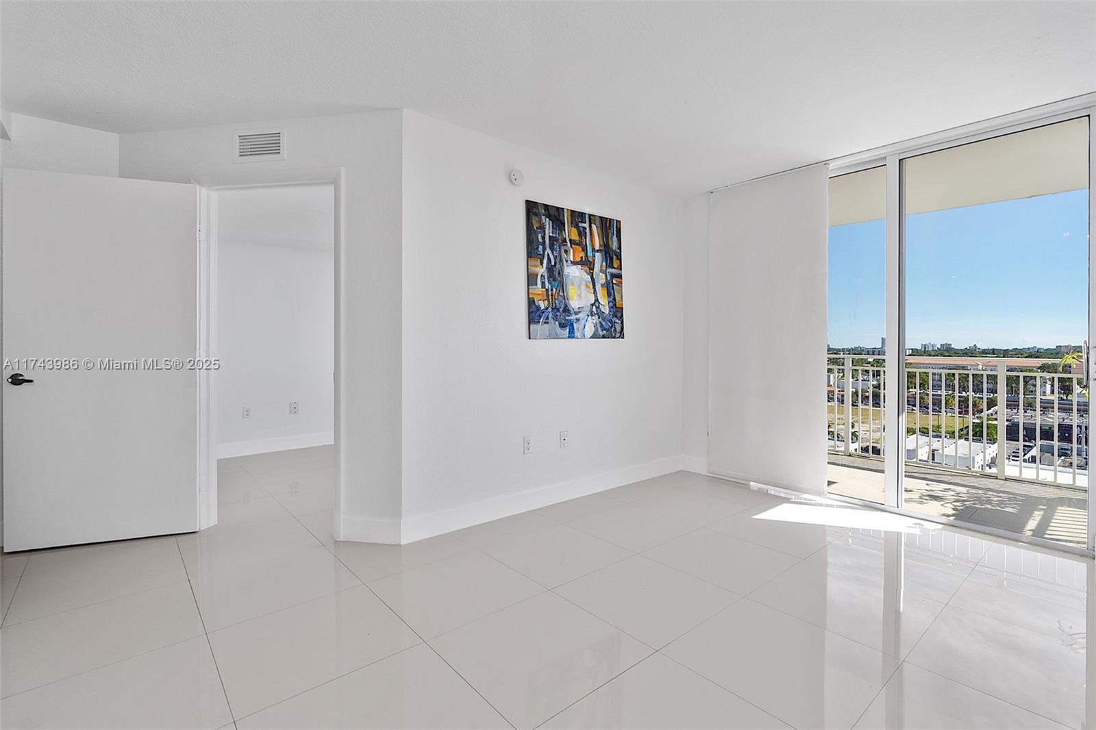SAN LORENZO CONDO - Residential