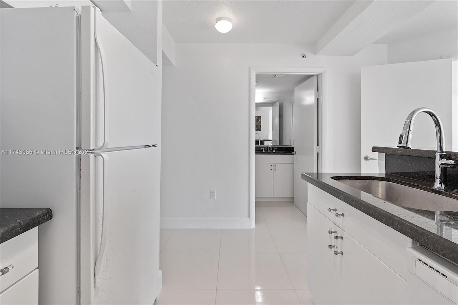 SAN LORENZO CONDO - Residential
