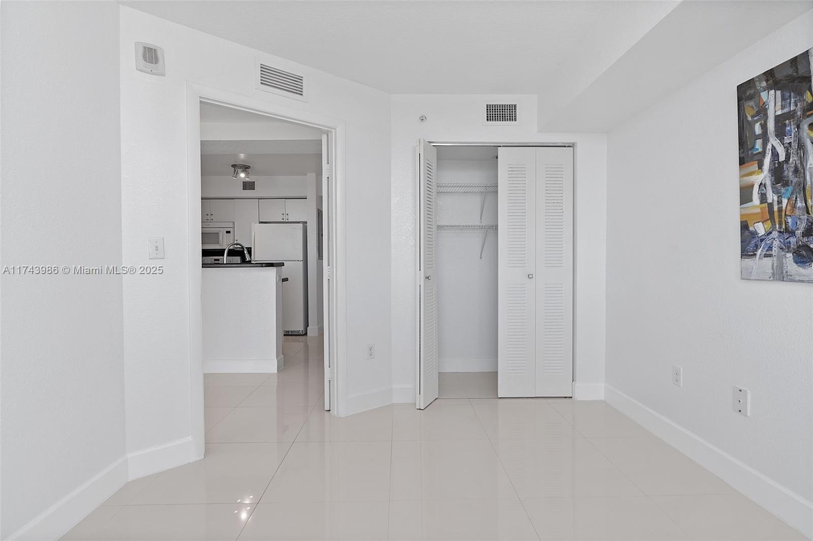 SAN LORENZO CONDO - Residential