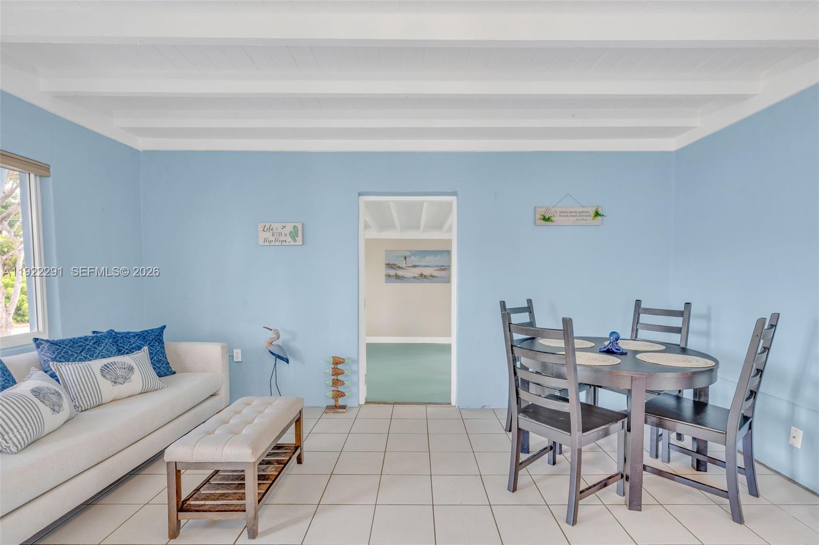 PIRATES COVE - Residential