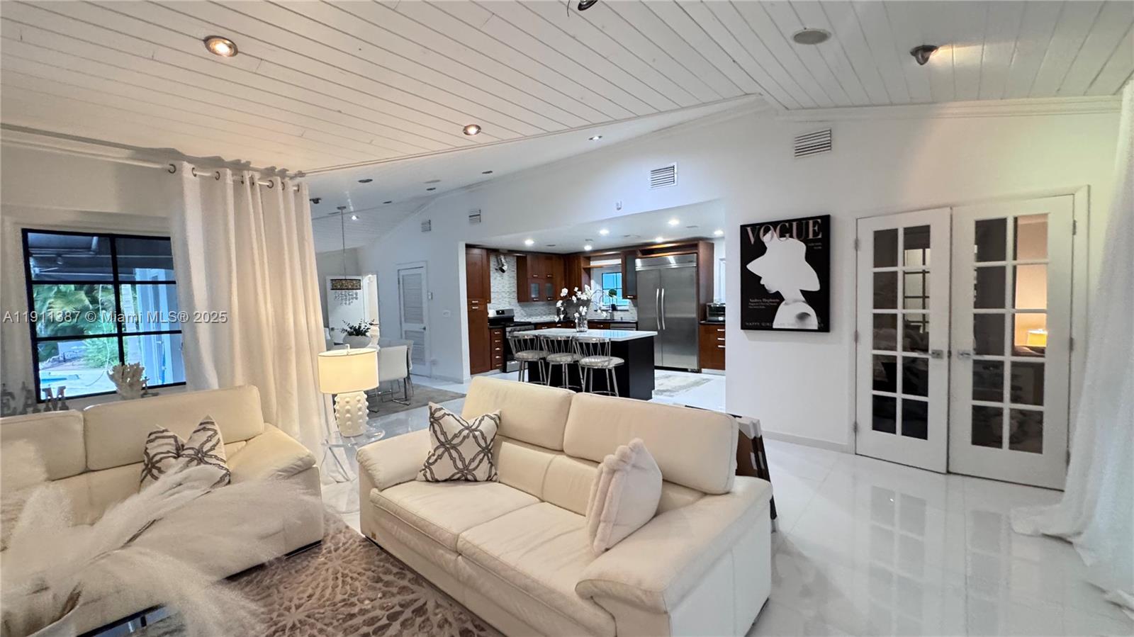 HOLLYWOOD LAKES SEC - Residential Lease