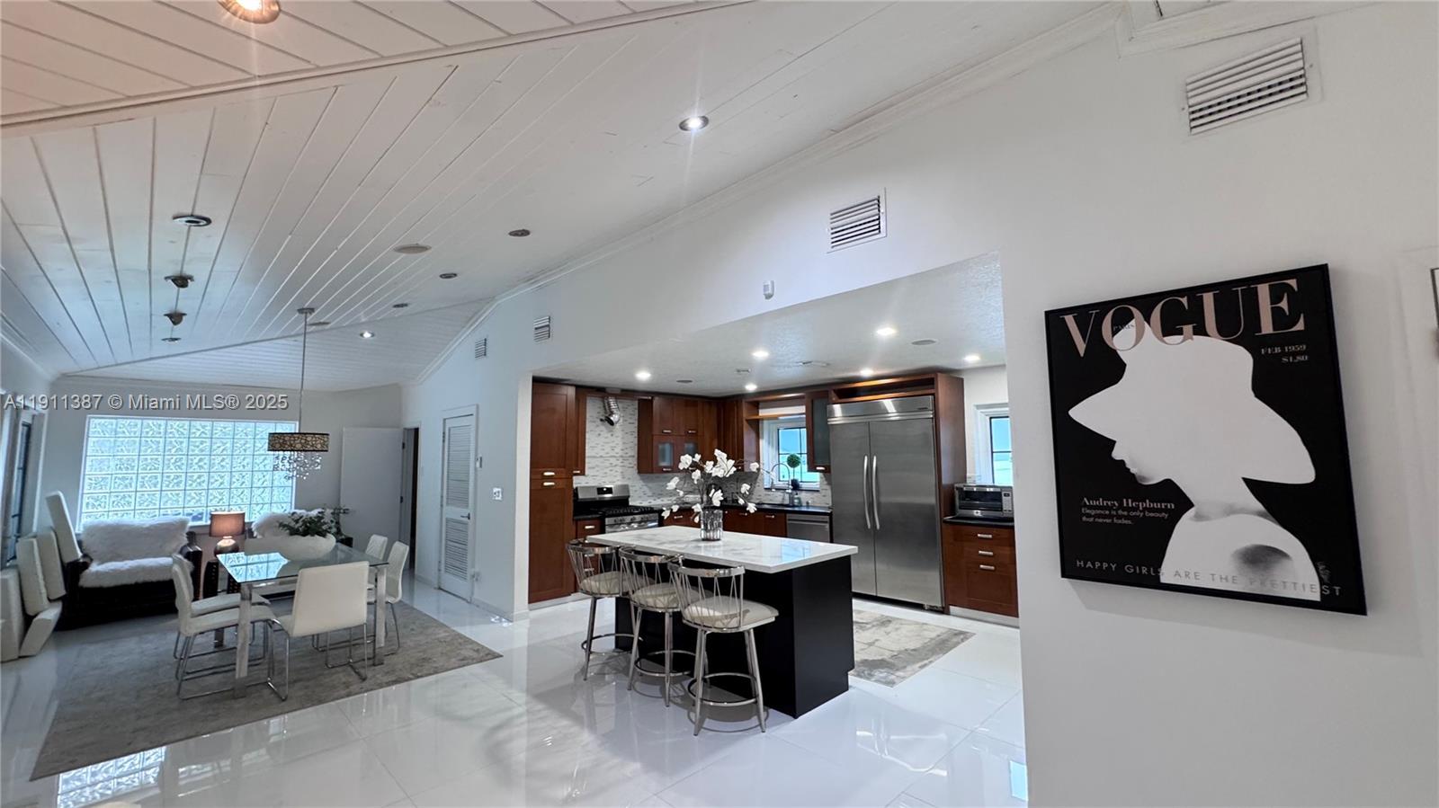 HOLLYWOOD LAKES SEC - Residential Lease