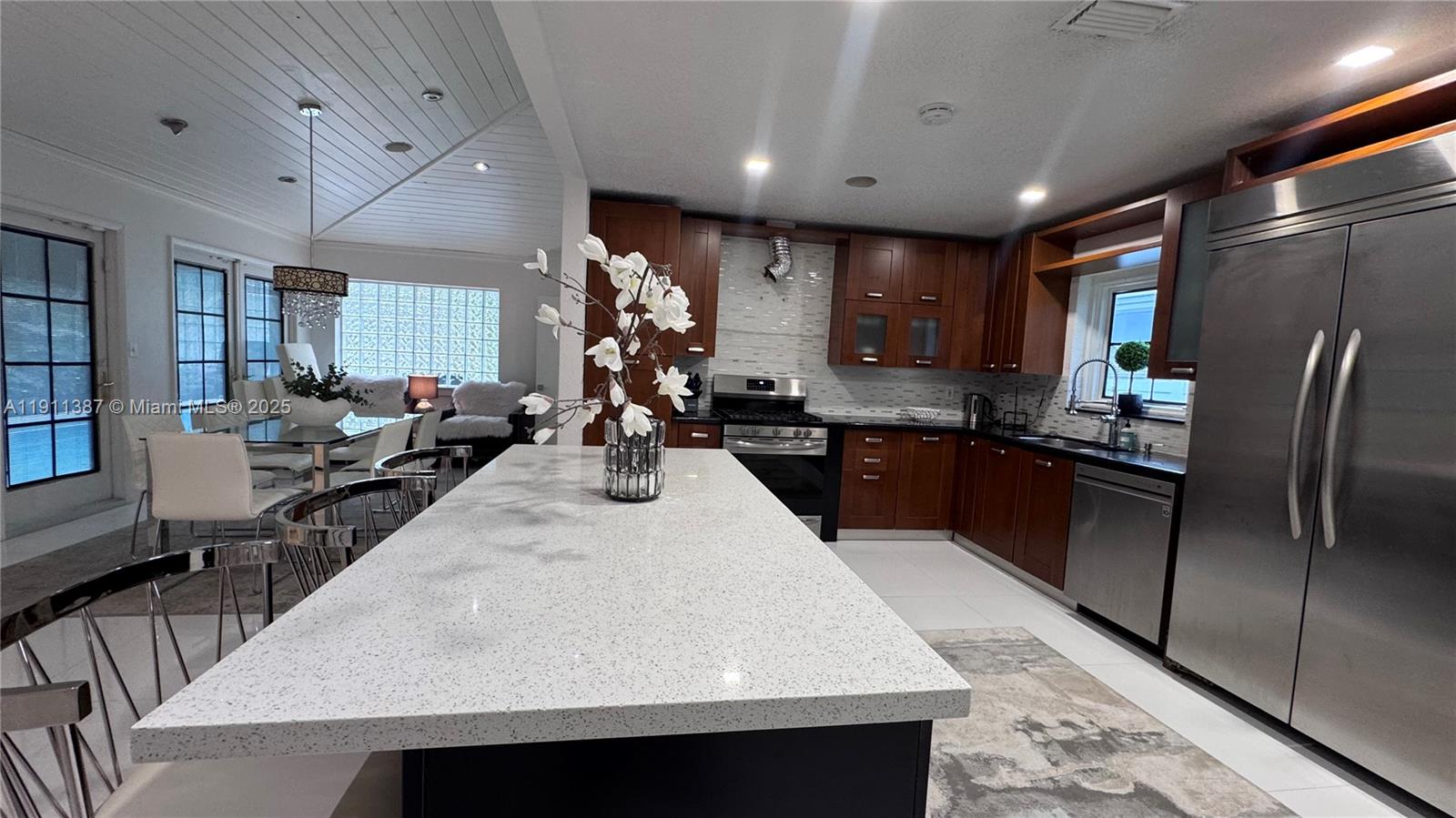 HOLLYWOOD LAKES SEC - Residential Lease