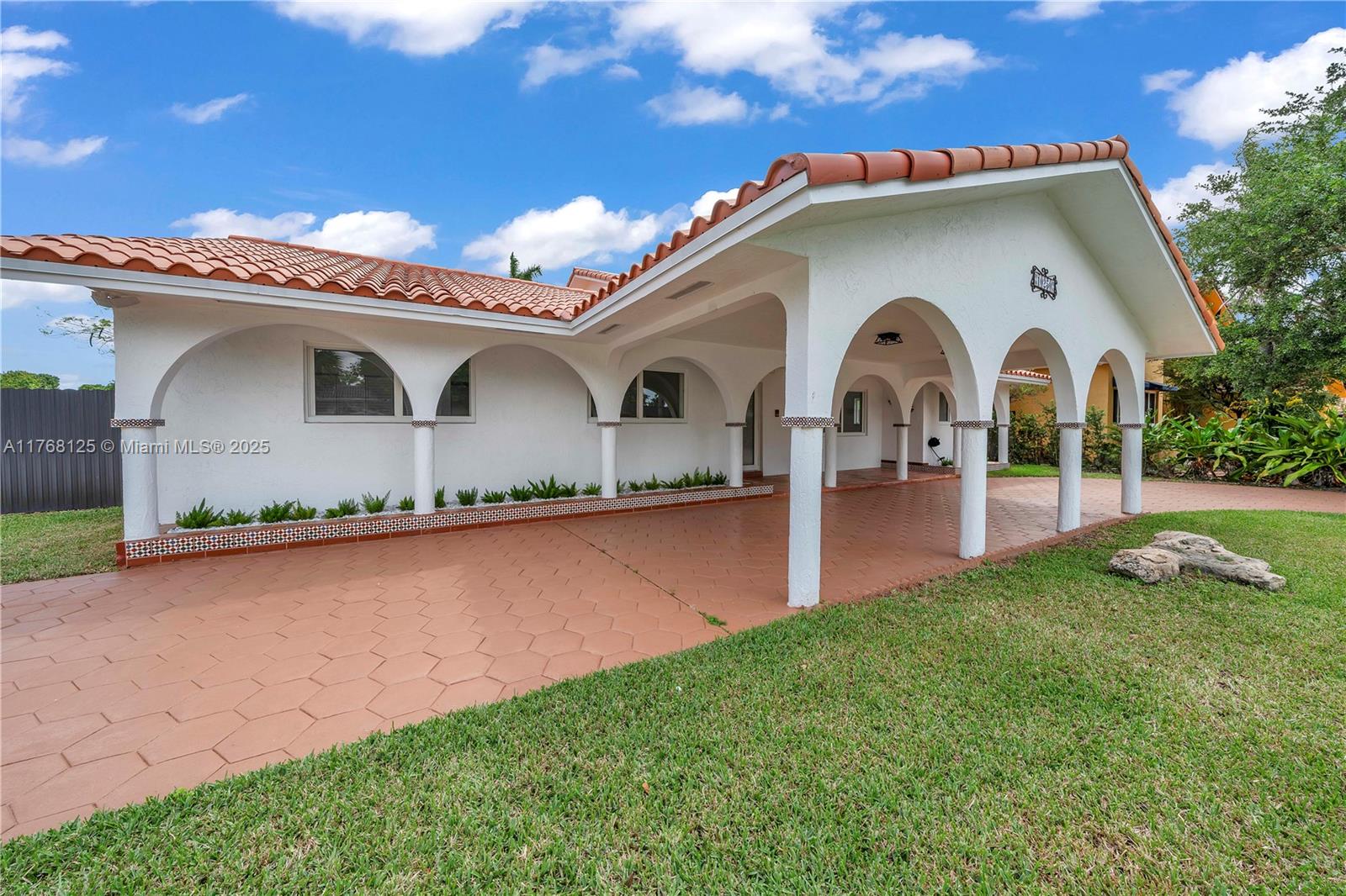 Property for Sale at 10250 Sw 28th St, Miami, Broward County, Florida - Bedrooms: 4 
Bathrooms: 3  - $973,000