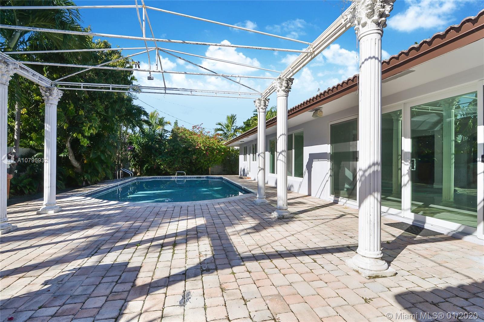 CORAL RIDGE GALT ADD 1 - Residential Lease