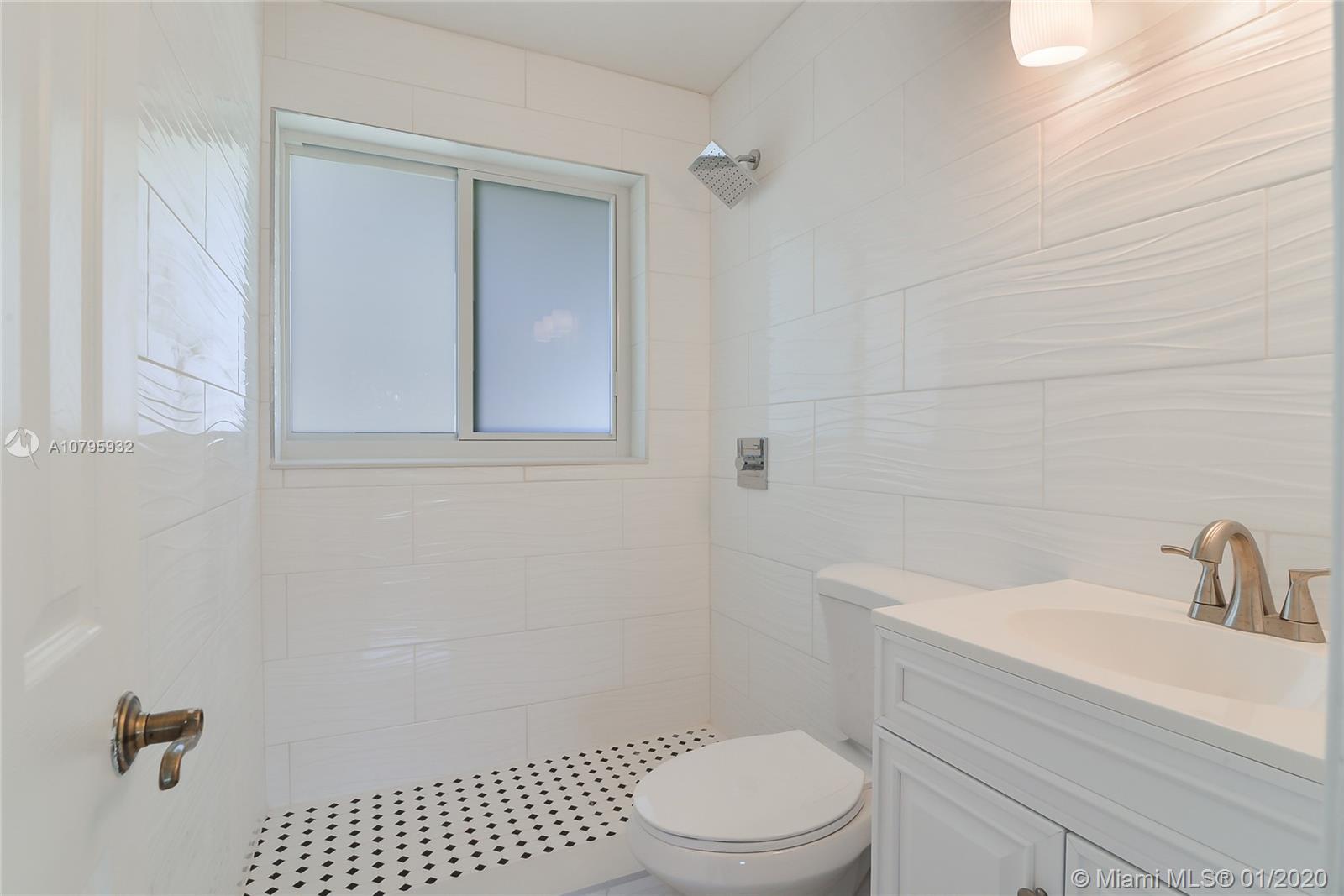 CORAL RIDGE GALT ADD 1 - Residential Lease