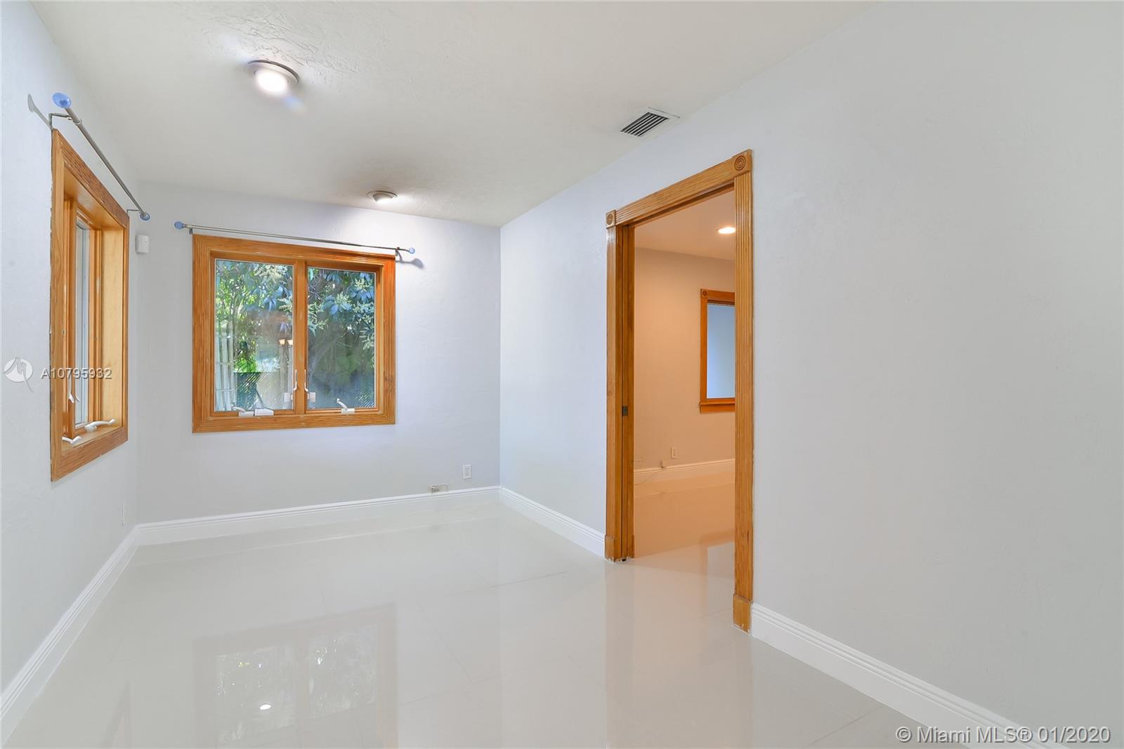 CORAL RIDGE GALT ADD 1 - Residential Lease