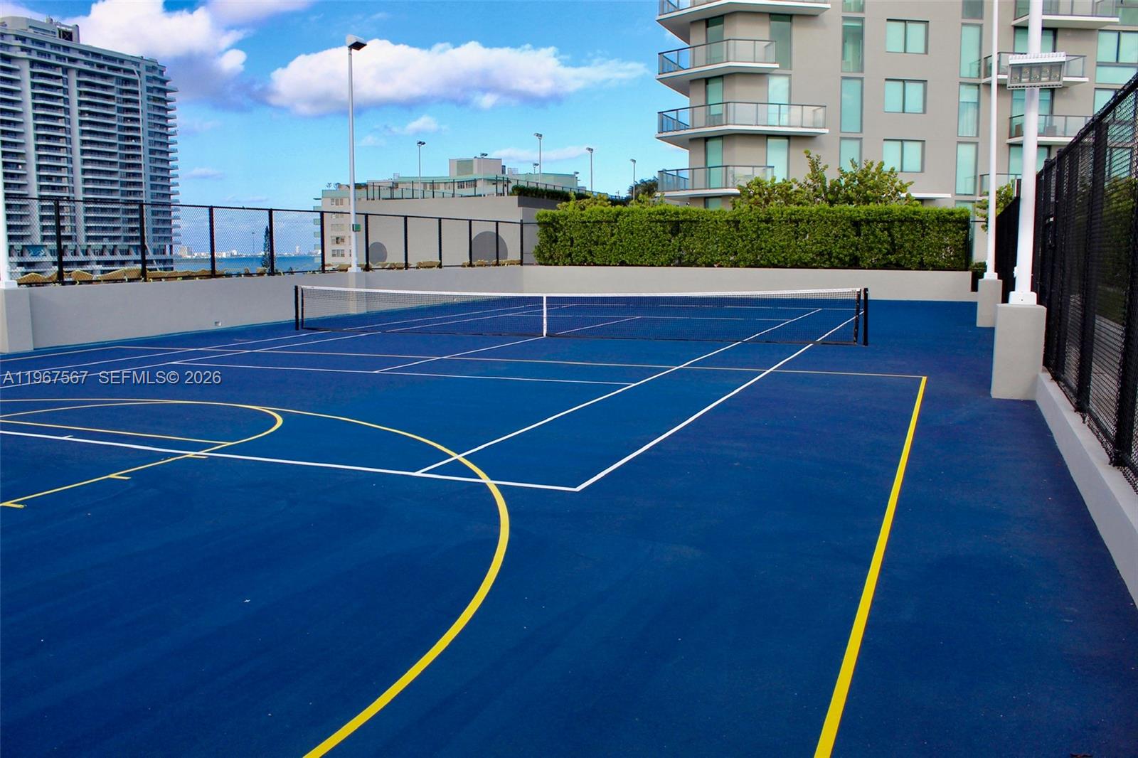 PARAISO BAYVIEWS CONDO - Residential