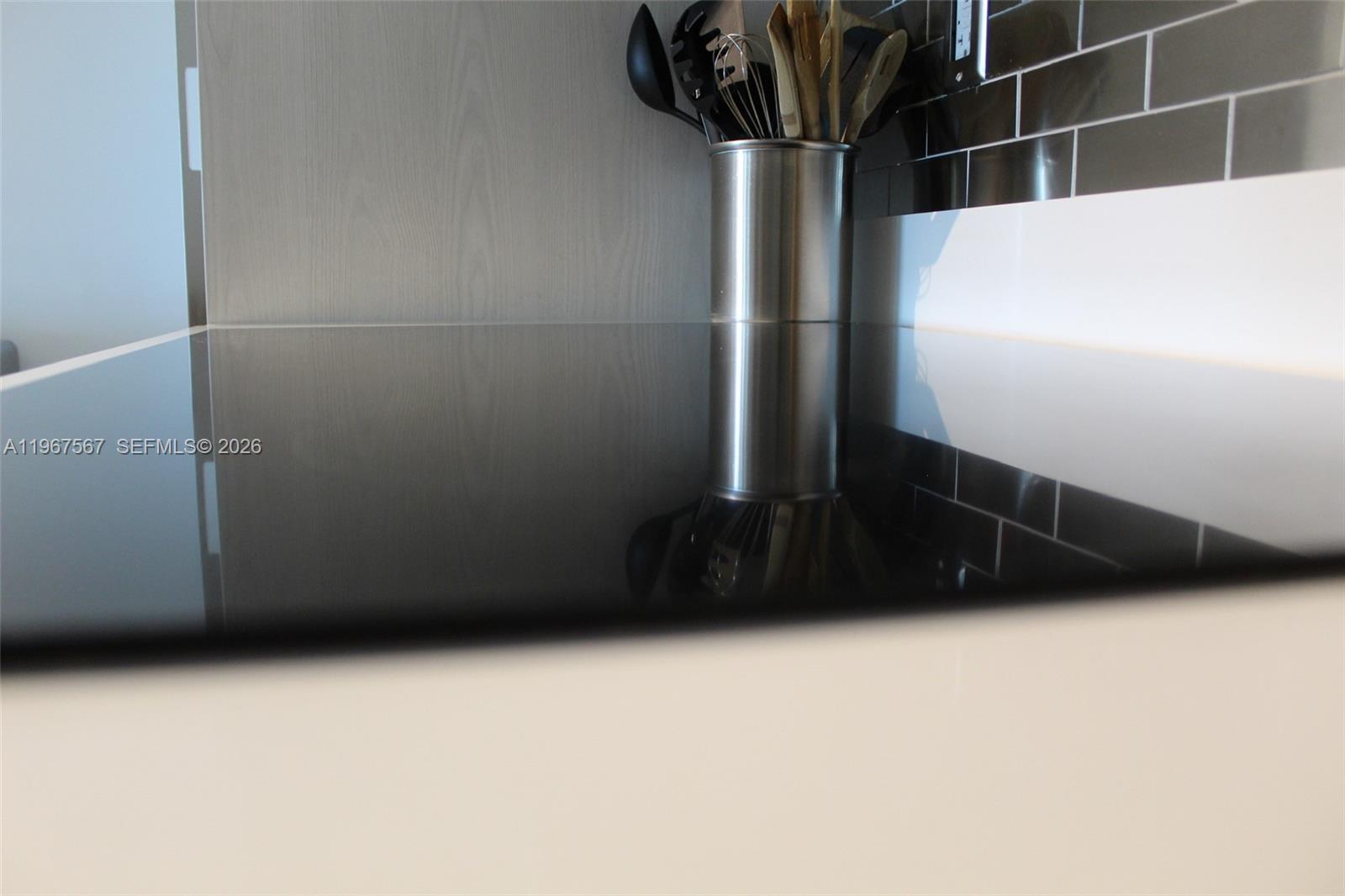 PARAISO BAYVIEWS CONDO - Residential