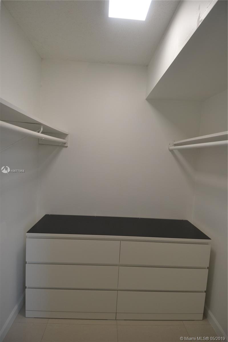 KEYSTONE TOWERS CONDO - Residential Lease