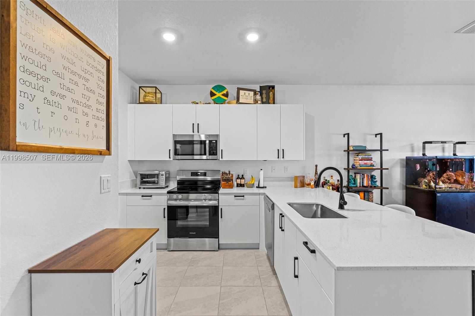 DANIA PRESERVE - Residential Lease