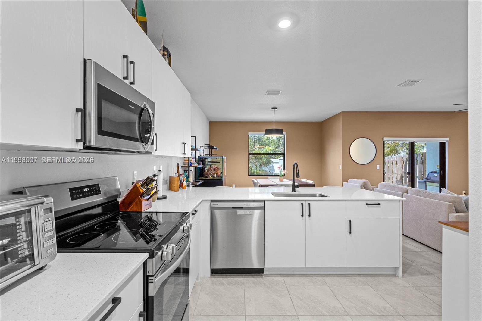 DANIA PRESERVE - Residential Lease