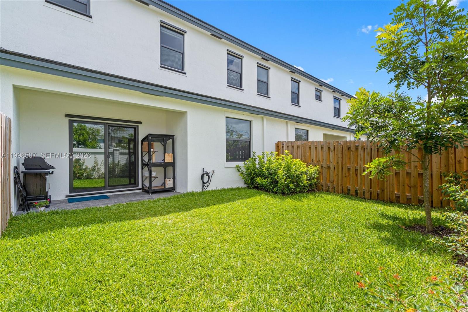 DANIA PRESERVE - Residential Lease