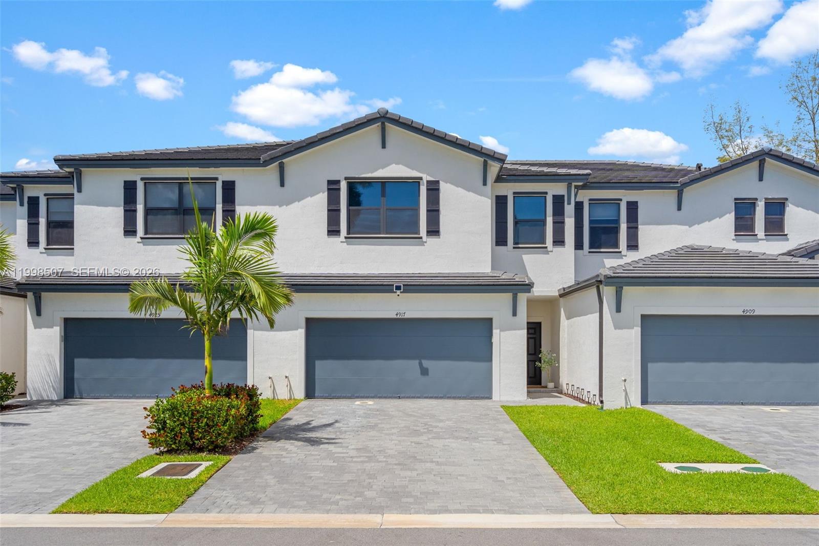 DANIA PRESERVE - Residential Lease