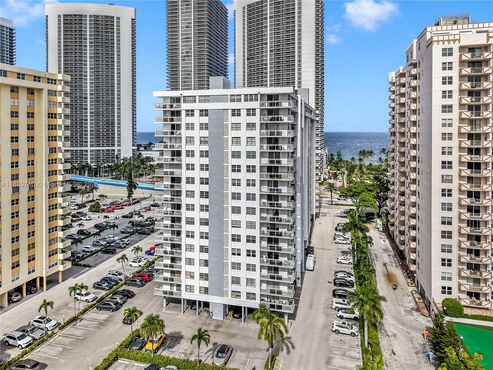 PLAZA TOWERS SOUTH CONDO - Residential