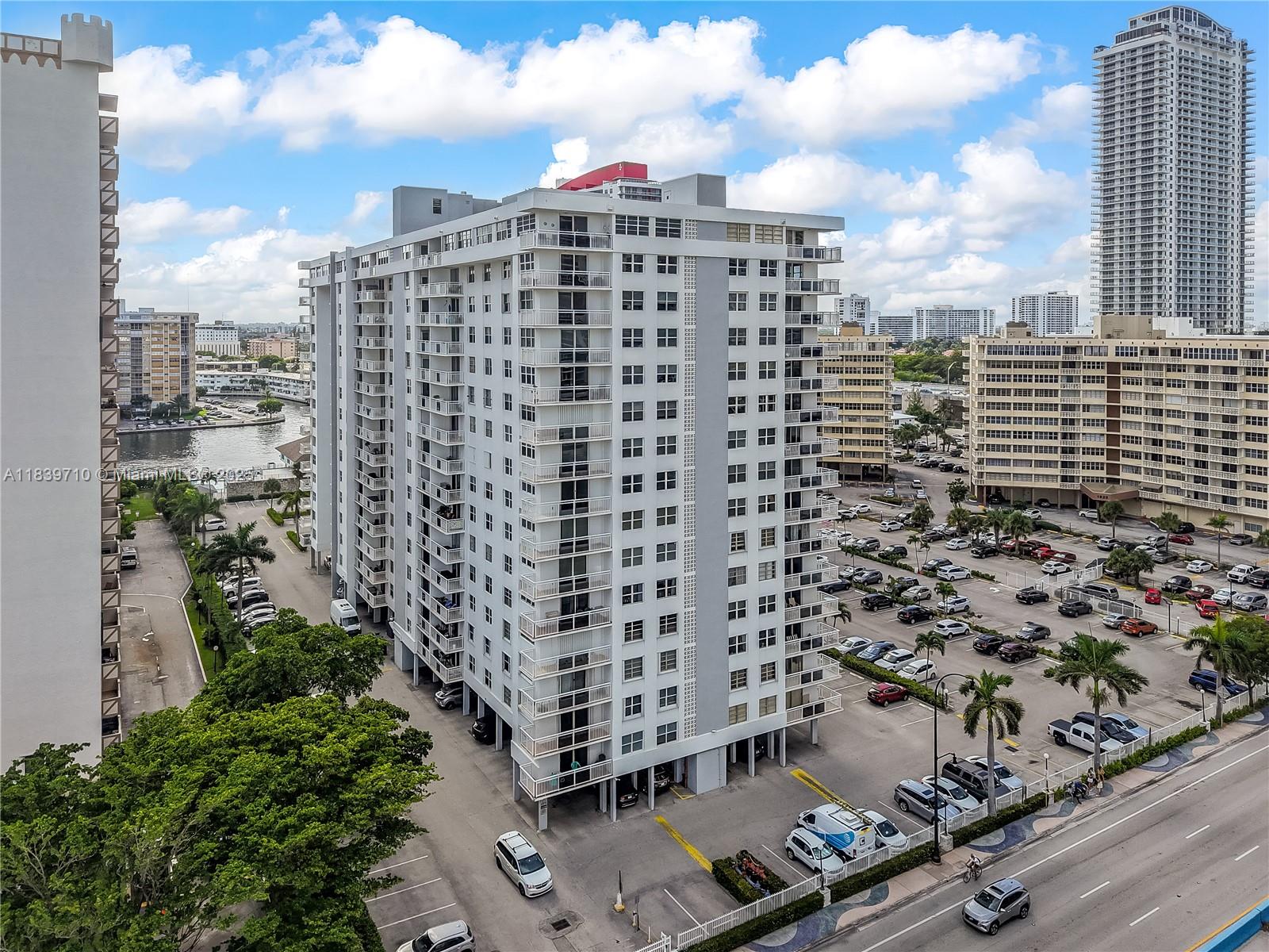 PLAZA TOWERS SOUTH CONDO - Residential