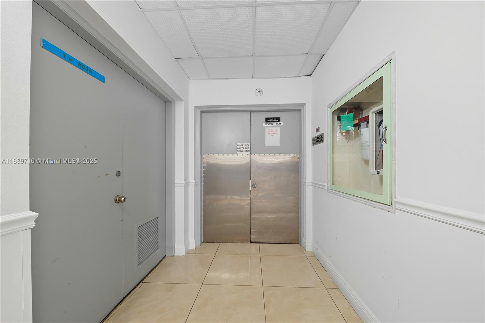 PLAZA TOWERS SOUTH CONDO - Residential