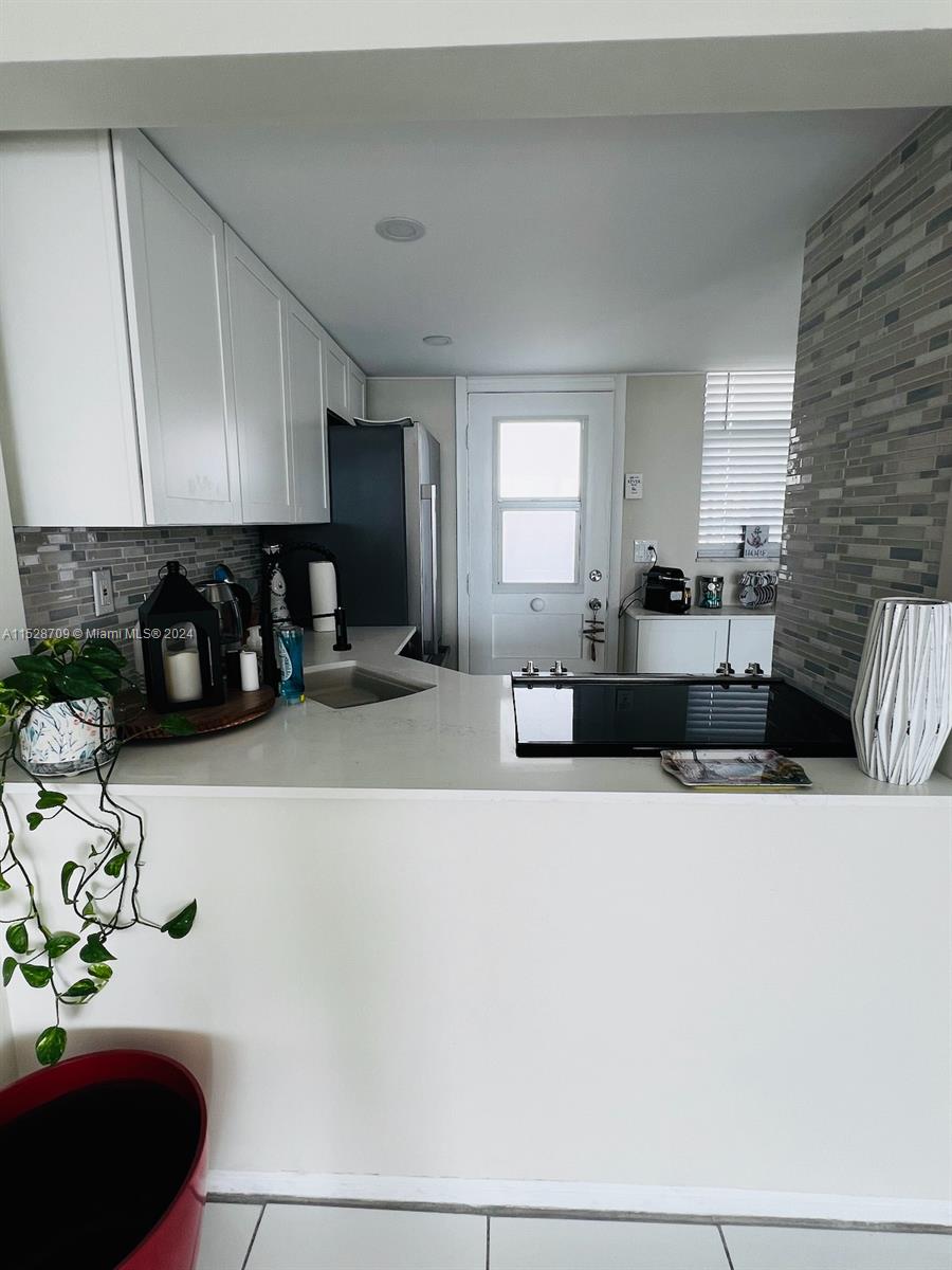 POINT EAST ONE CONDO-BLDG - Residential