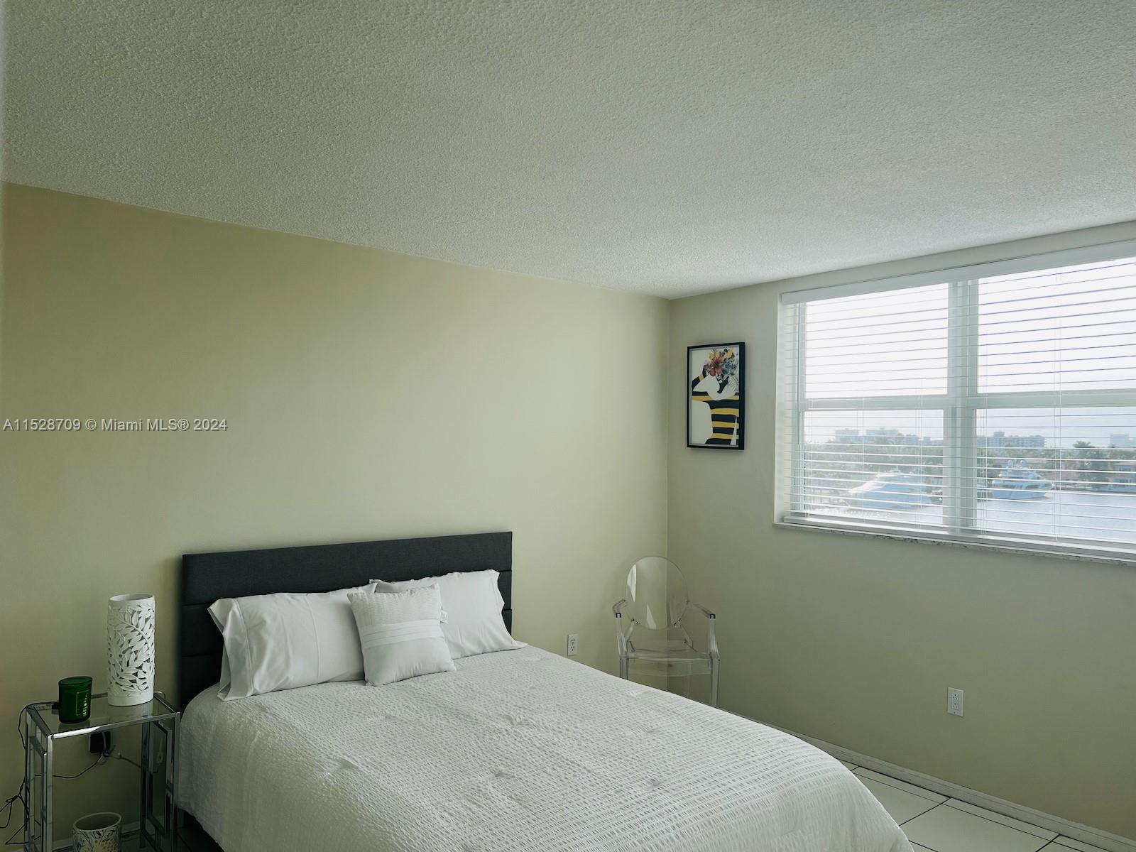 POINT EAST ONE CONDO-BLDG - Residential