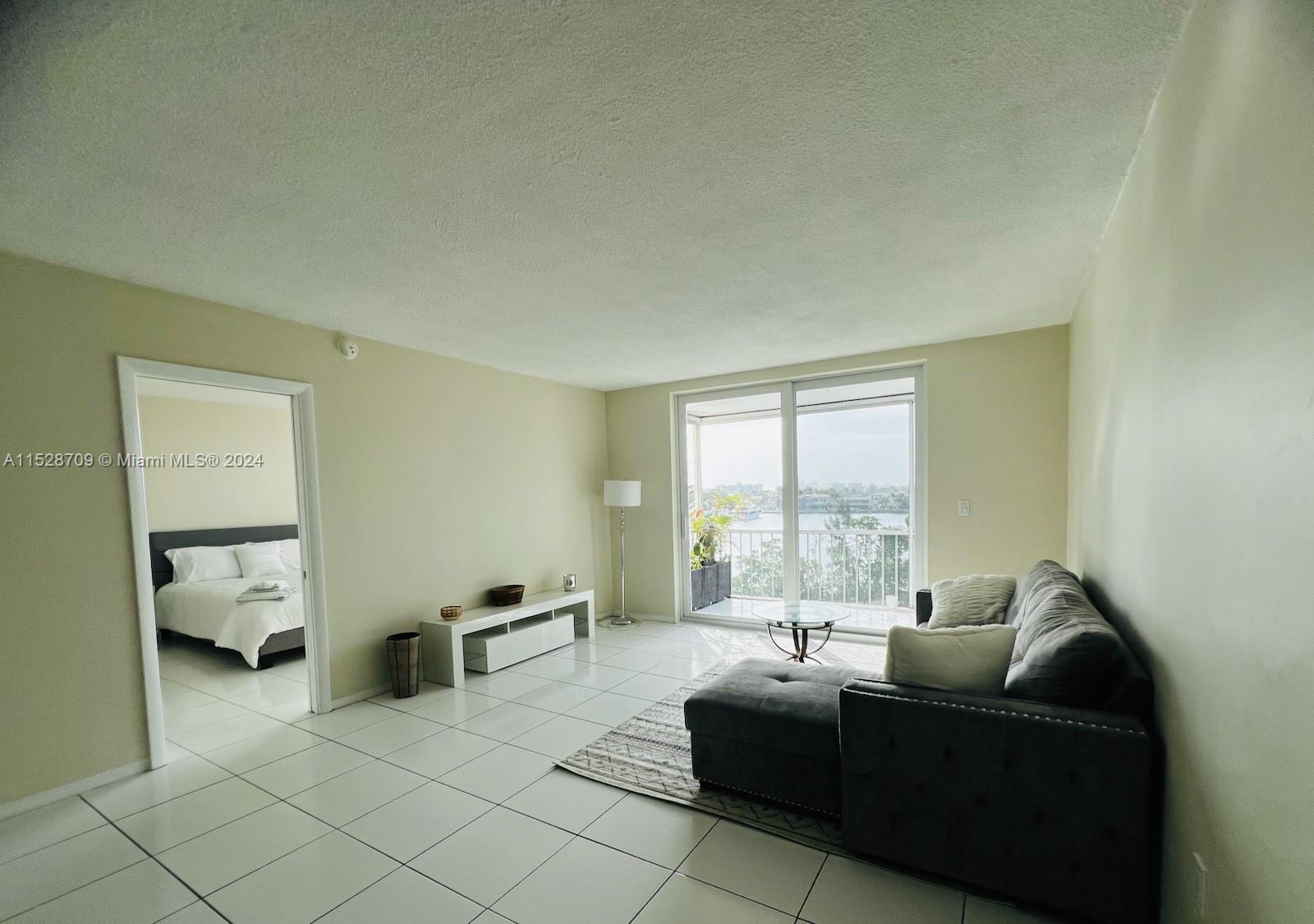 POINT EAST ONE CONDO-BLDG - Residential