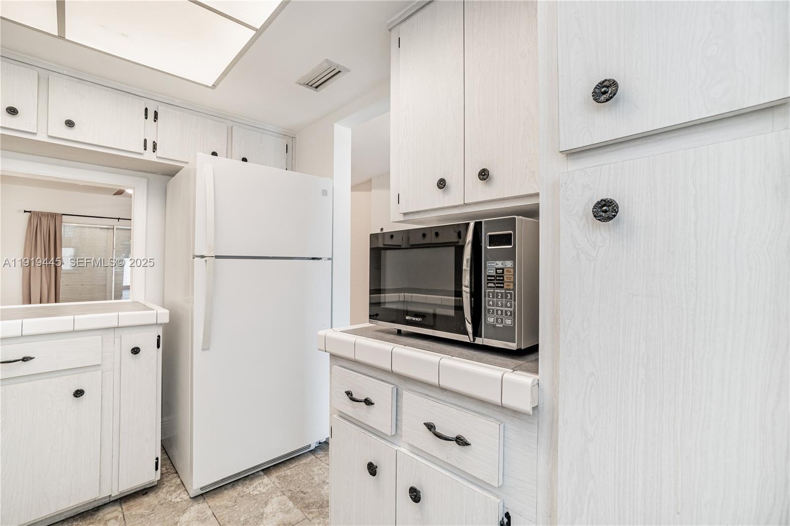 MARGATE GARDENS CONDO - Residential Lease