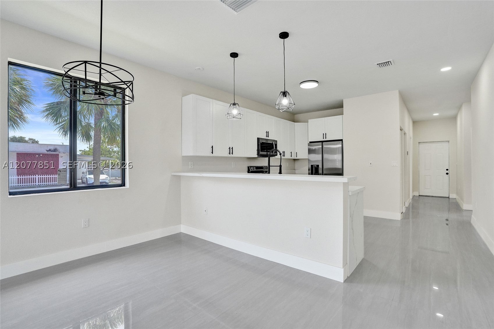 599 SW 12th Ave