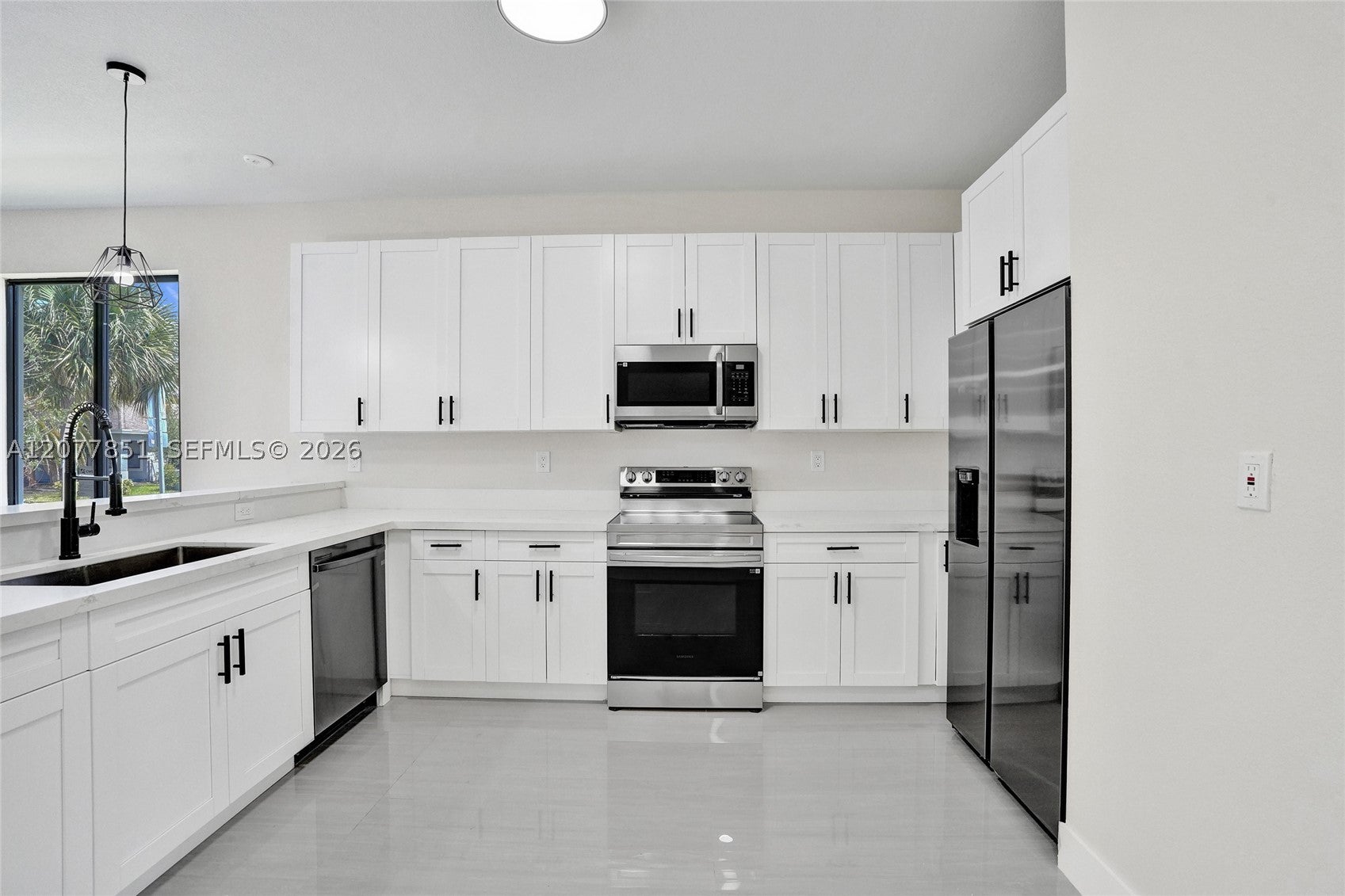 599 SW 12th Ave