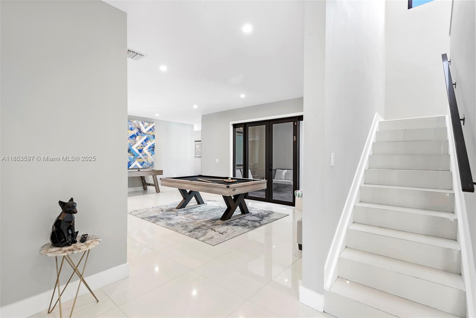 ESTONIA SUB - Residential Lease