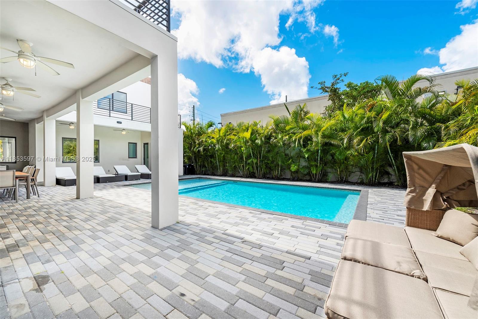 ESTONIA SUB - Residential Lease