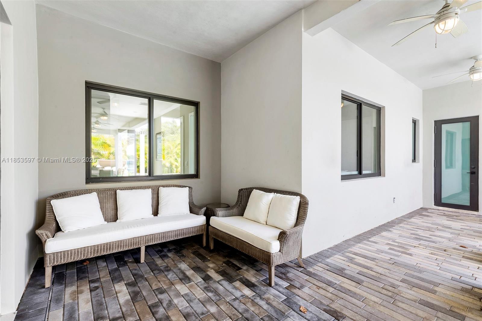 ESTONIA SUB - Residential Lease