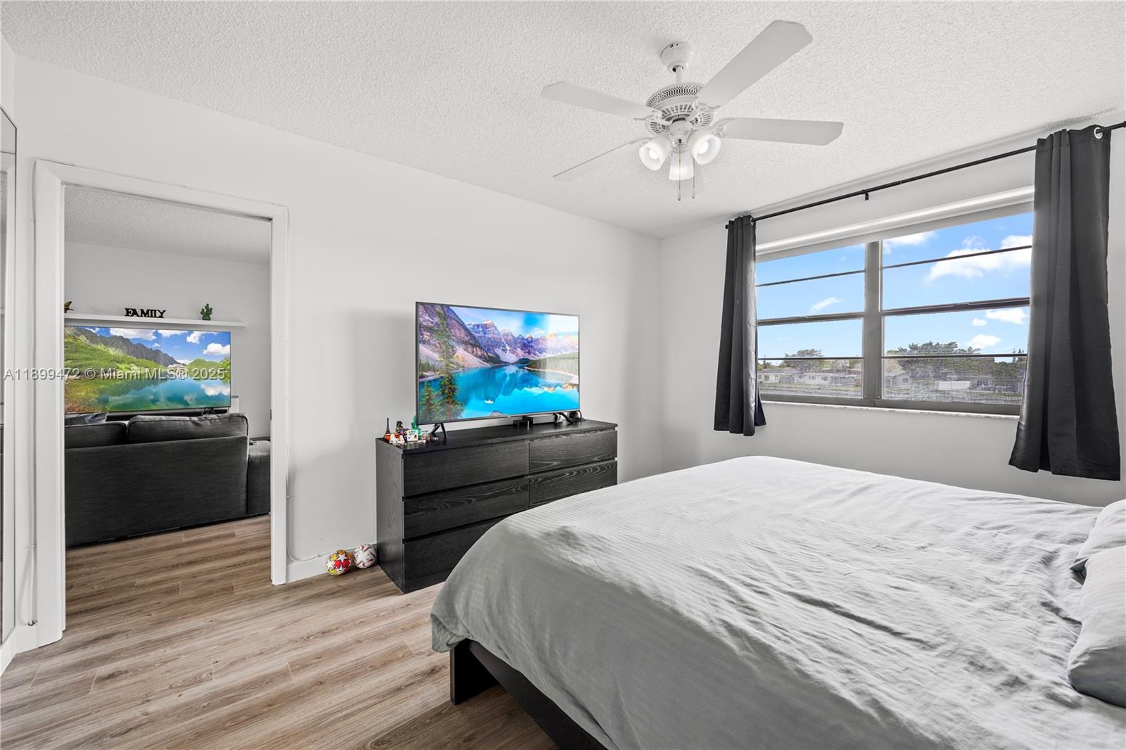 TAMARAC GARDENS CONDOMINI - Residential