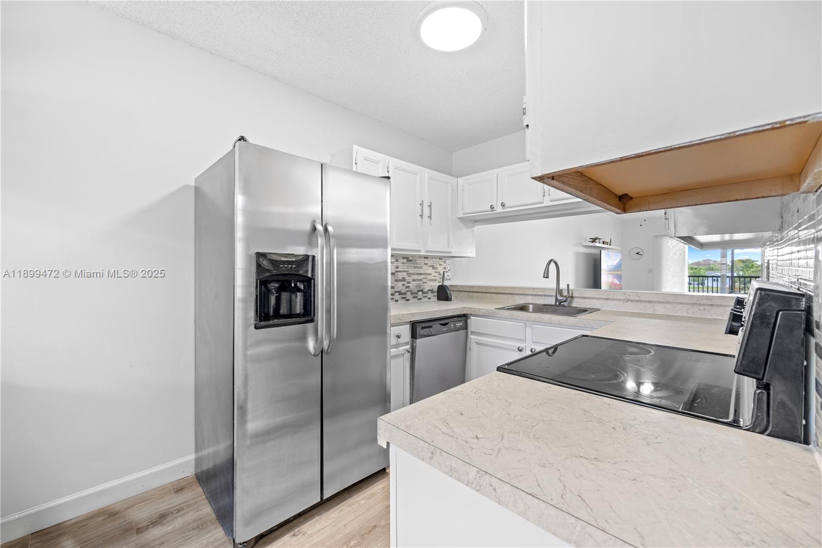 9814 W Mcnab Rd 204, Tamarac, FL, 33321/$185,000 3 9814 W Mcnab Rd 204