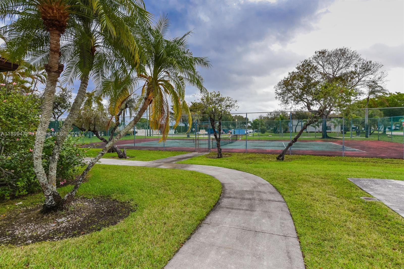 TAMARAC GARDENS CONDOMINI - Residential