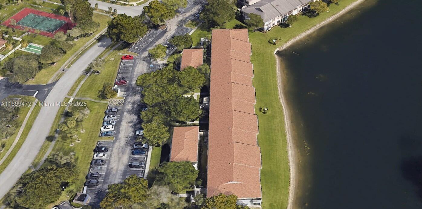 TAMARAC GARDENS CONDOMINI - Residential