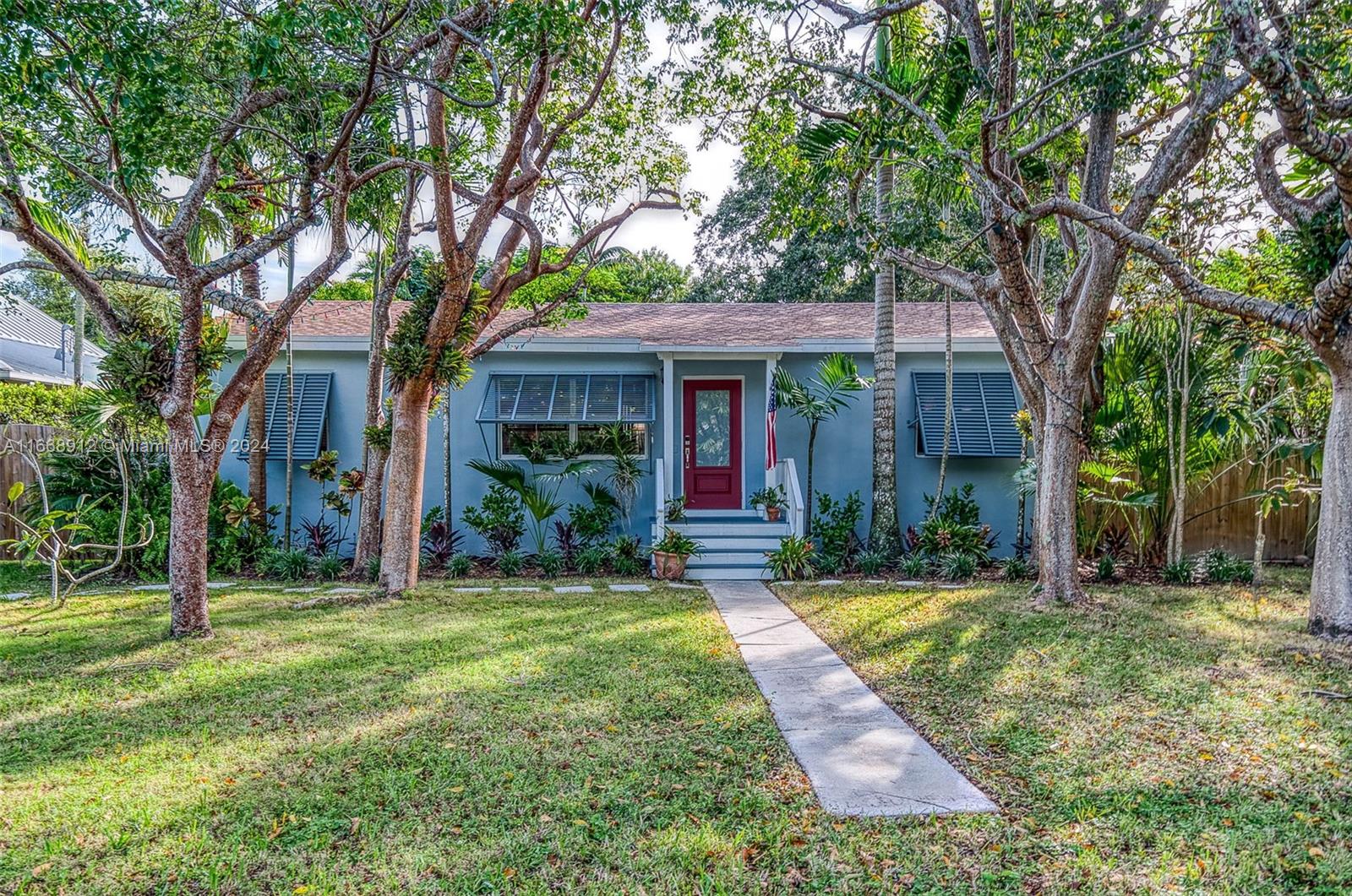 Welcome to your charming South Miami oasis! This cozy 3-bedroom, 1-bathroom home spans 1,260 square feet and sits on a generous 10,080 square foot lot. Inside, enjoy a warm living area that flows into a functional kitchen and dining space, ideal for gatherings. Each bedroom offers natural light, providing a peaceful retreat. Detached 400-sq. ft. garage allows for many possibilities as a studio, workshop, storage and/or garage. The expansive lot invites endless possibilities, whether you're dreaming of a garden, pool, or outdoor entertaining space. Embrace the opportunity to make this delightful home your own!