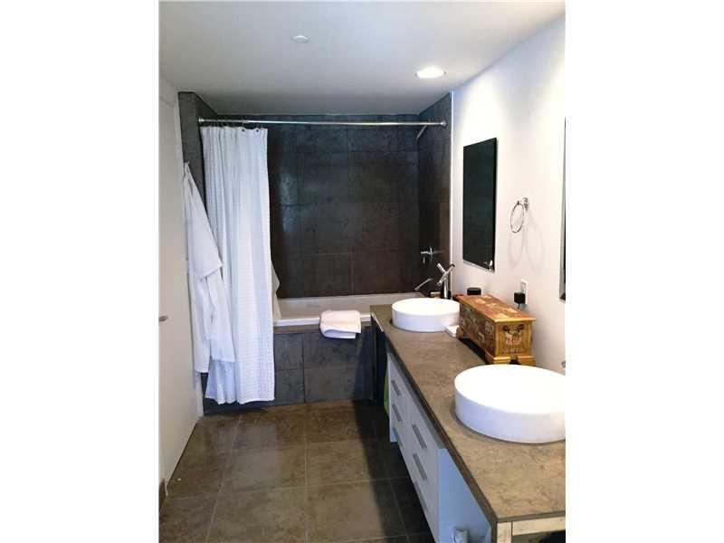 ICONBRICKELL CONDO NO 1 - Residential Lease