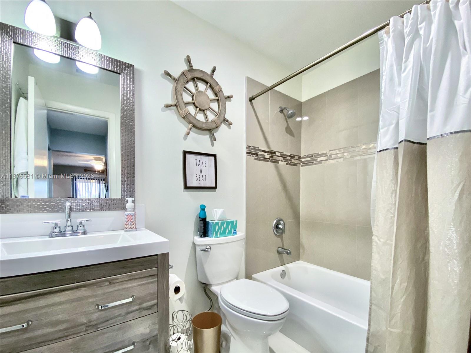 LAKESHORE CONDO #2 - Residential Lease