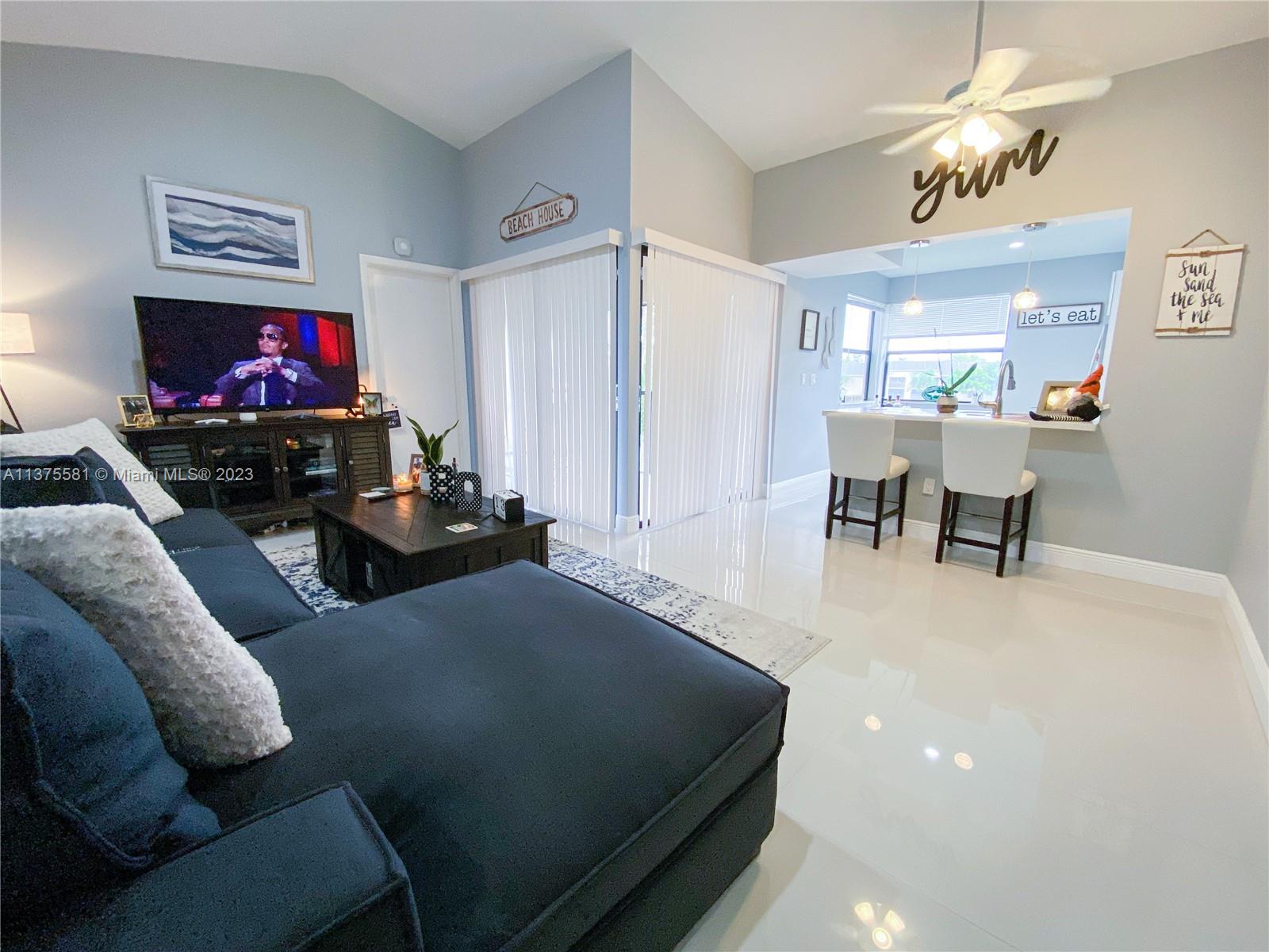 LAKESHORE CONDO #2 - Residential Lease