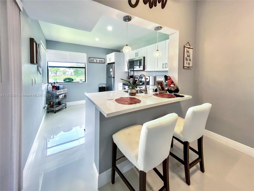 Magnificent Fully Remodeled & Updated Condo with New Appliances. Ultra Modern look throughout entire Condo. 2 Bedrooms 2 Bathroom in Gated Lakeshore Community.. Great location close to the Florida Keys and Turnpike, just minutes away from Restaurants, Shopping Centers and Baptist Hospital. Screened porch with Lake View. Clubhouse, 2 Swimming Pools, Kids Playing Ground and Basketball Courts. May the Force be with you!