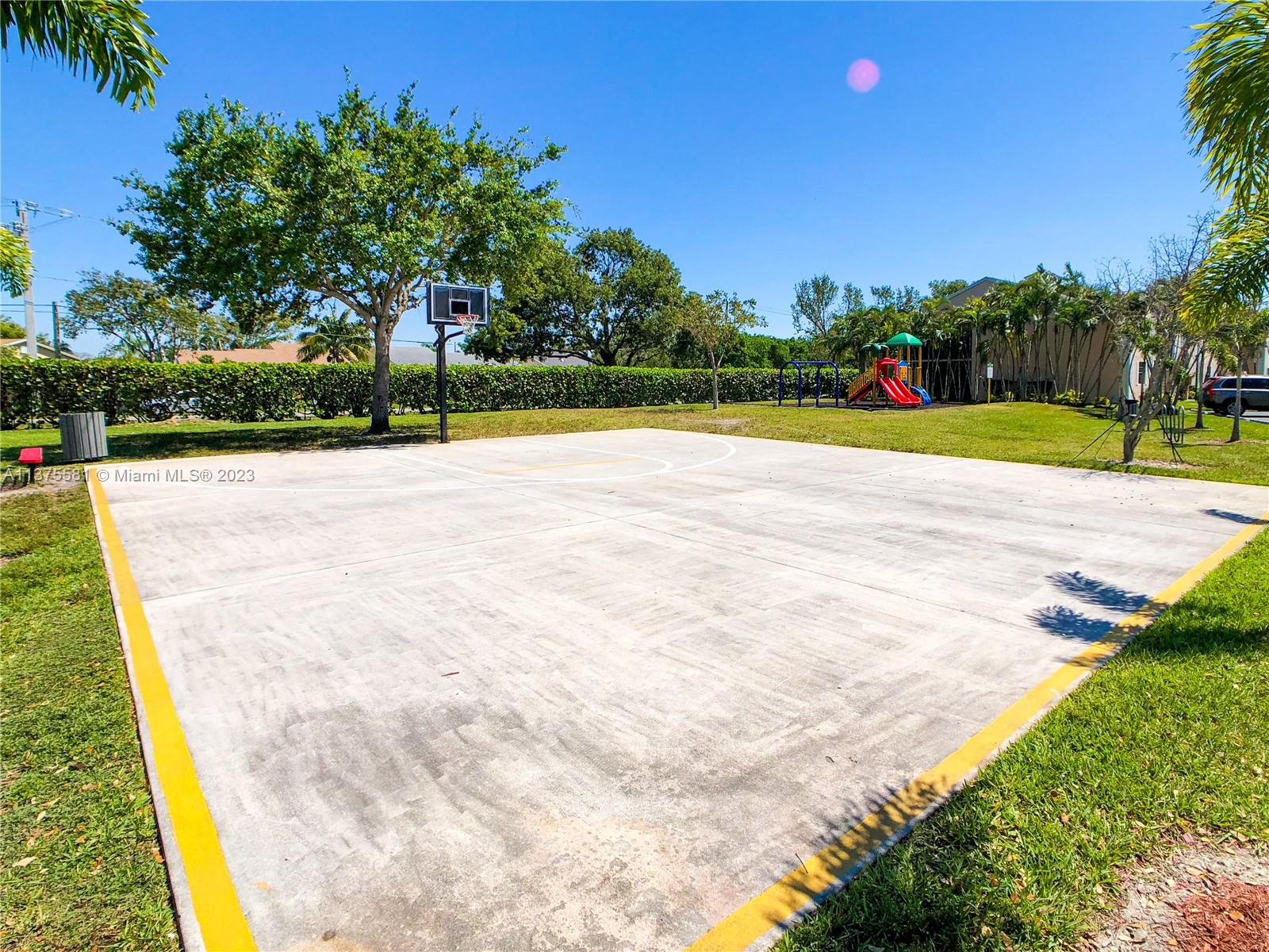 LAKESHORE CONDO #2 - Residential Lease