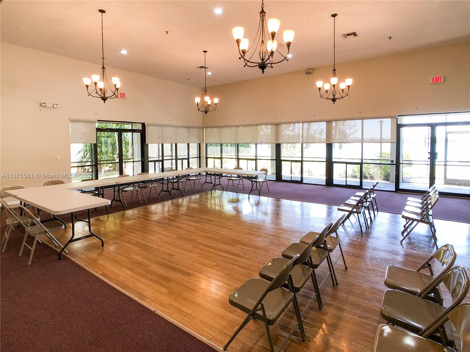 LAKESHORE CONDO #2 - Residential Lease