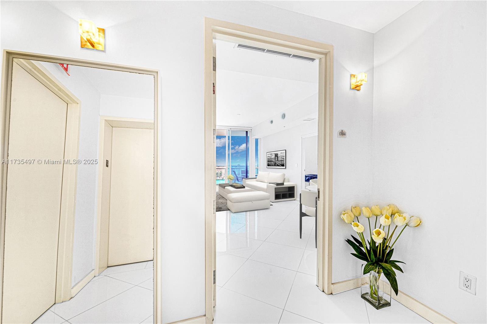 CONTINUUM ON SOUTH BEACH - Residential