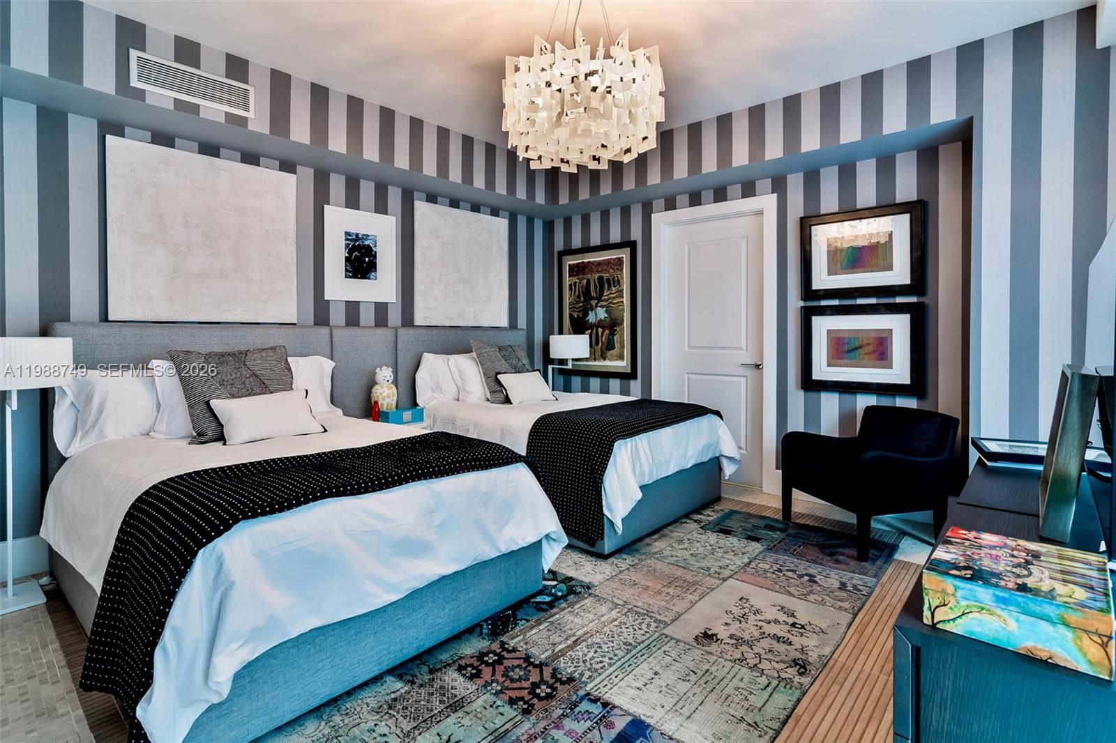 THE CARIBBEAN CONDO - Residential Lease